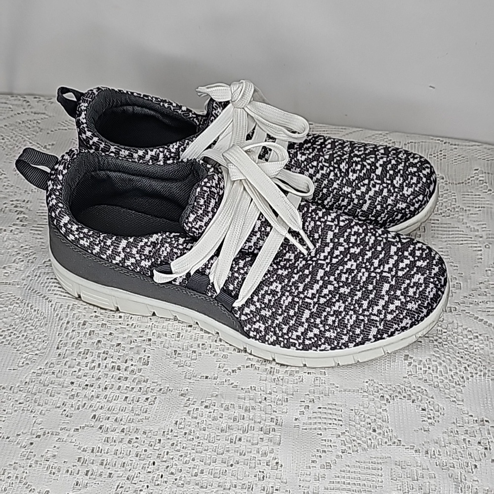 London Rag textured gray white speckles lace up slip on walking tennis shoes 9